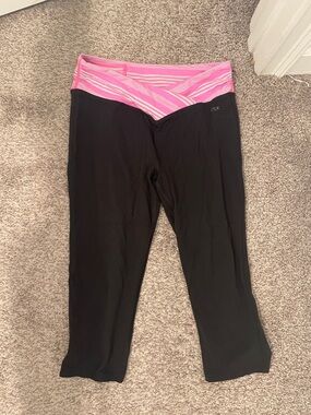 Victoria's Secret VSX Black Capri Leggings with Pink Striped Waistband small